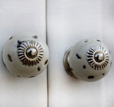 Cream Etched Round Knob