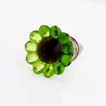 Green Daisy Knob