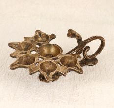 High-Quality Brass Aarti Oil Lamp in Brown Finish for Decor